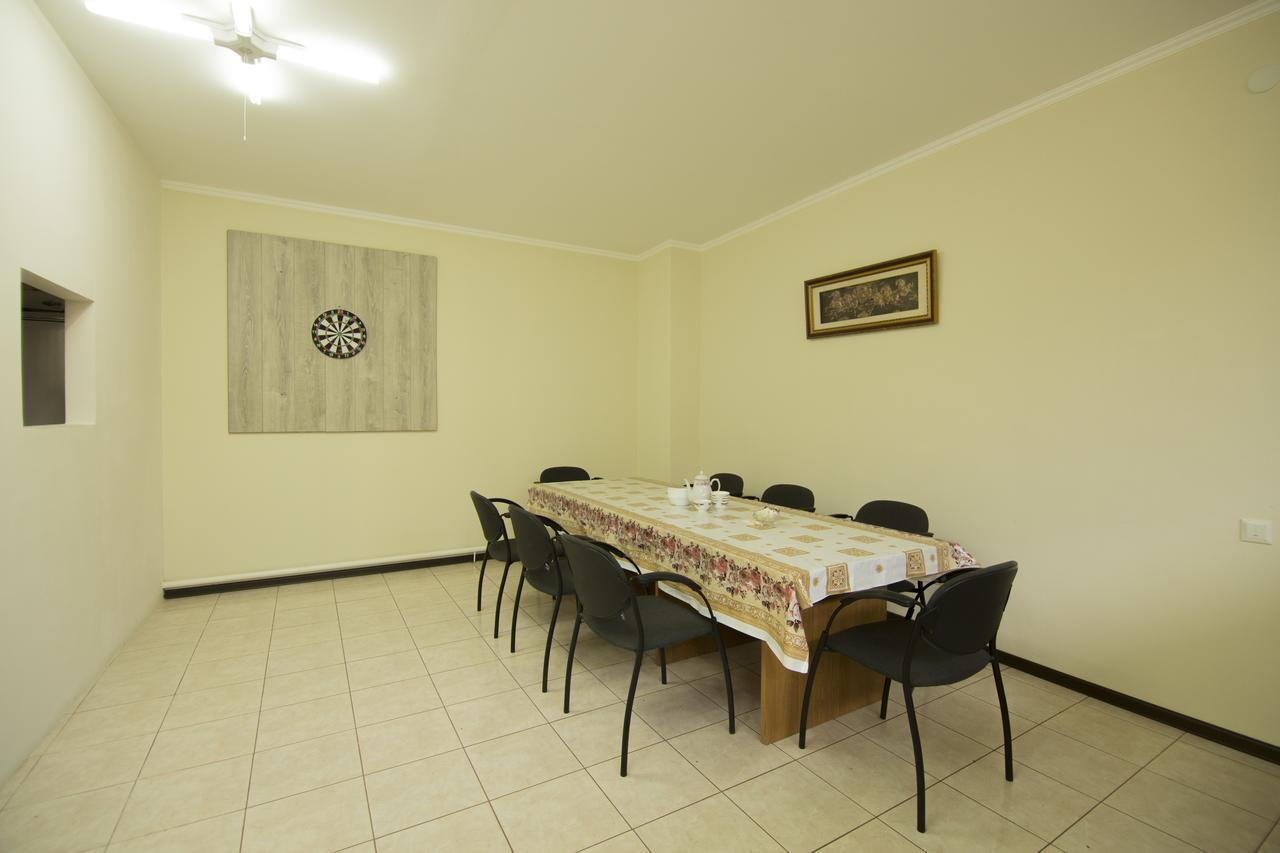 Hostel Esal Osh Exterior photo